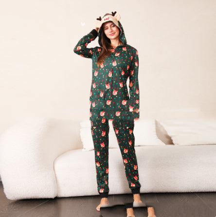 Pijamas Navideños a Juego para Toda la Familia con Estampados Festivos - Image 9