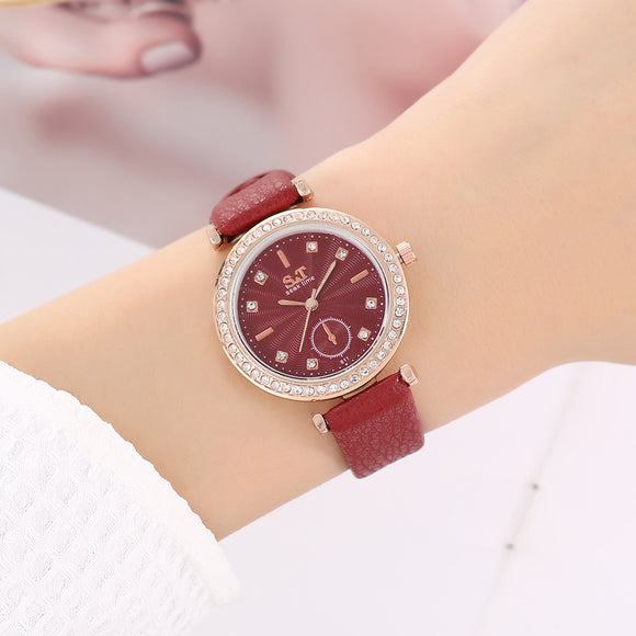 Juego de 4 Piezas: Reloj de Cuarzo Elegante con Cinturón de Diamantes para Mujer