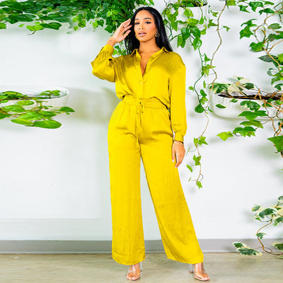 Conjunto Elegante de Blusa Manga Larga y Pantalón Ancho - Image 9