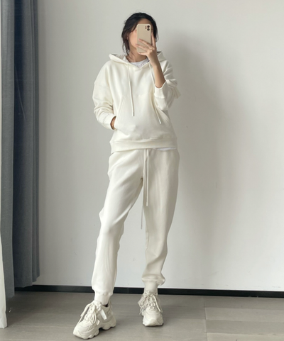 Conjunto de Sudadera con Capucha y Pantalón Deportivo Elástico - Image 11