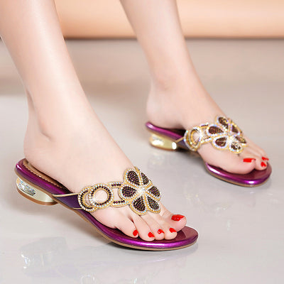 Chanclas Planas con Rhinestones en la Punta - Image 5