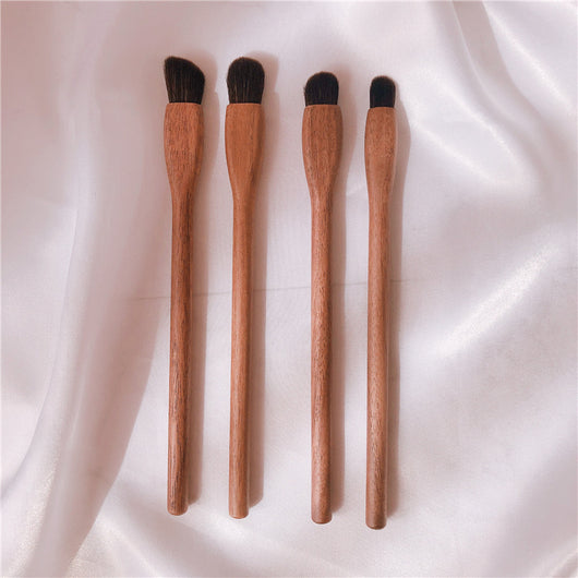Brocha de Maquillaje con Fibra de Nogal - Image 5