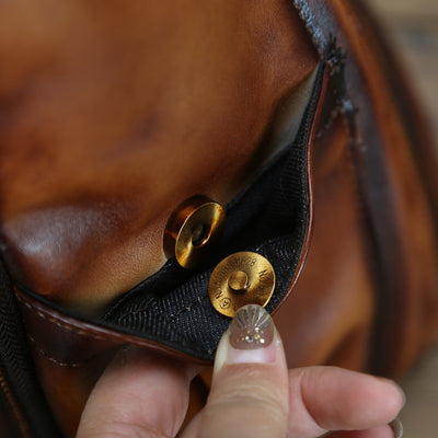 Mochila de Cuero Vintage con Bandolera Diagonal - Estilo Clásico - Image 2