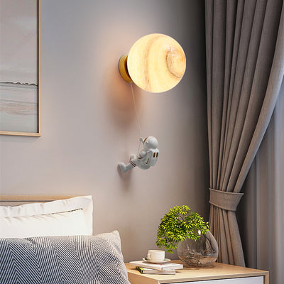 Lámpara de Pared Infantil Temática Astronauta - Luz LED para Dormitorio Infantil - Image 3