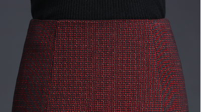 Falda Midi Ajustada Cuadros Rojo con Corte Sirena - Image 6