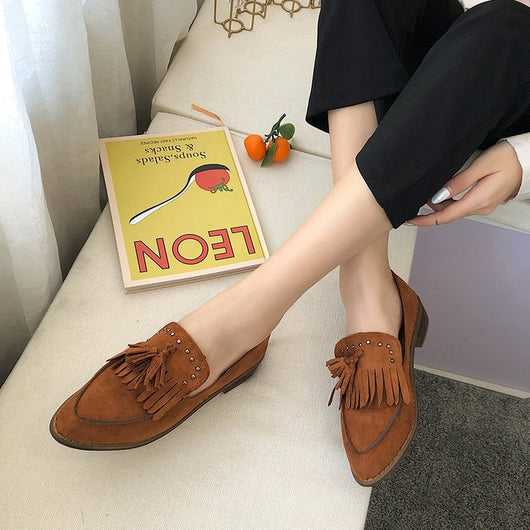 Mocasín Vintage Británico con Borlas - Image 9