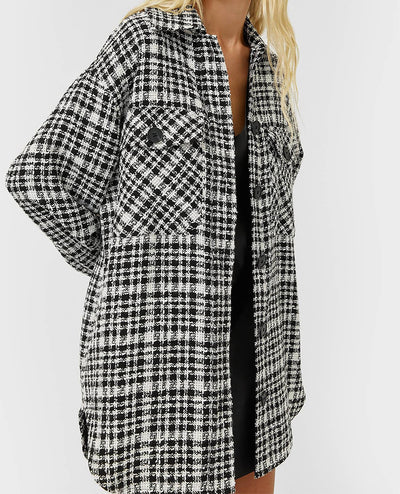 Abrigo Camisa Cuadros Blanco y Negro para Mujer - Estilo Europeo Otoño Invierno - Image 8