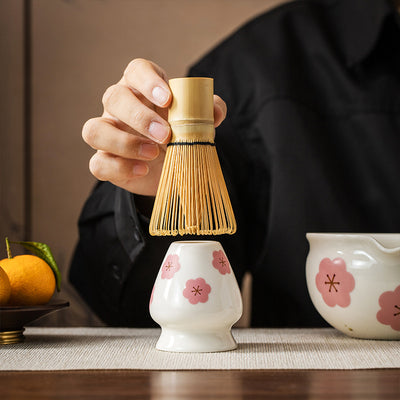 Juego de Tazón Matcha de Cerámica con Patrón Floral Artesanal - Image 4