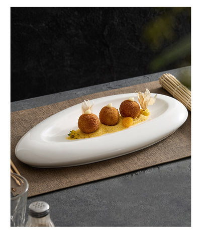 Plato de Cerámica Blanca con Diseño Irregular - Image 20