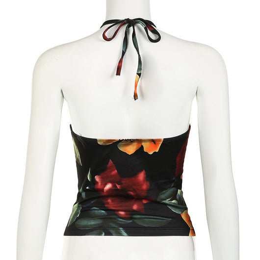 Top Halter Personalizado Slim Fit Escotado con Detalles Calados - Image 21