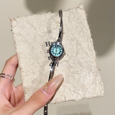 Reloj de Pulsera Minimalista para Mujer con Banda Fina