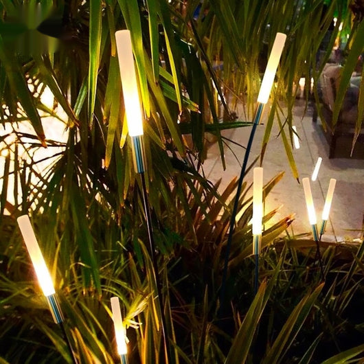Lámpara Solar LED para Jardín con Enchufe - Image 2