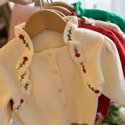 Cardigan para Niña con Encaje y Bordado de Rosas - Image 7