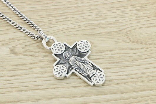 Collar de Plata Esterlina con Colgante Cruz y Flor de Cerezo Vintage Unisex - Image 8