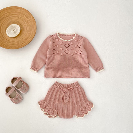 Conjunto de Suéter y Shorts para Bebé Niña 0-3 Años - Diseño Artesanal con Detalles Festoneados