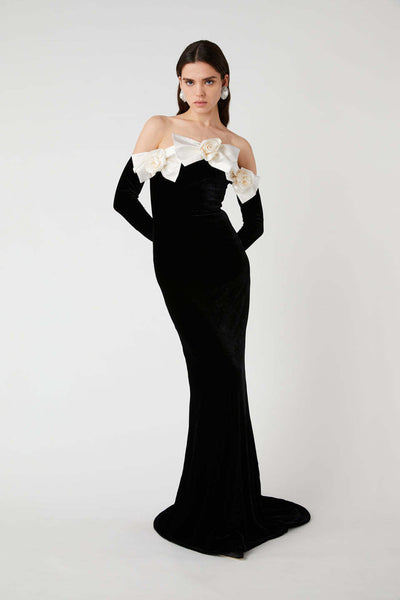 Vestido Largo de Terciopelo Negro con Cola Sirena - Image 22