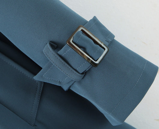 Chaqueta Cortavientos con Cinturón Ajustable - Estilo Versátil - Image 14