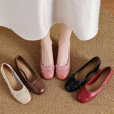 Zapatos de Cuero para Mujer con Tacón Medio y Moño Delicado