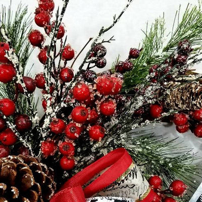 Guirnalda Navideña con Moño Rojo y Negro en Diseño Enrejado - Image 11