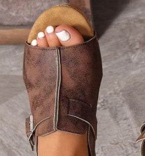 Sandalias Cuña Talla Grande con Remaches - Image 17