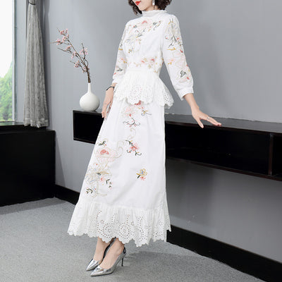 Vestido Largo con Cuello Mao y Bordados Florales en Patchwork - Image 2