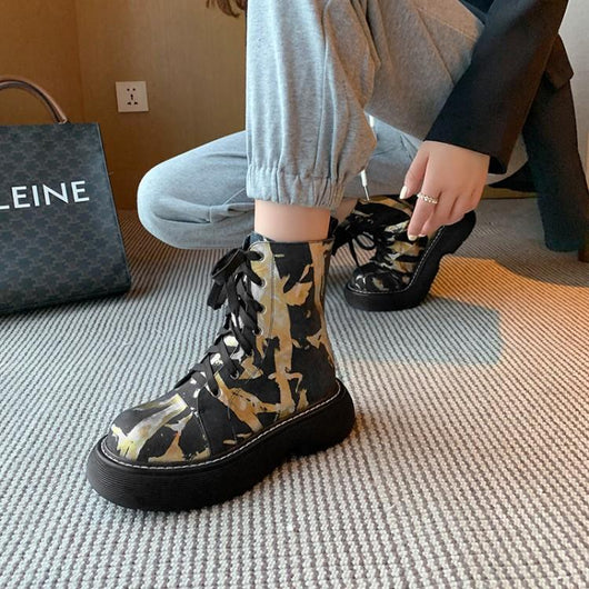 Botas Martin de Plataforma con Estampado en Cuero Genuino - Estilo Nicho Exclusivo - Image 16