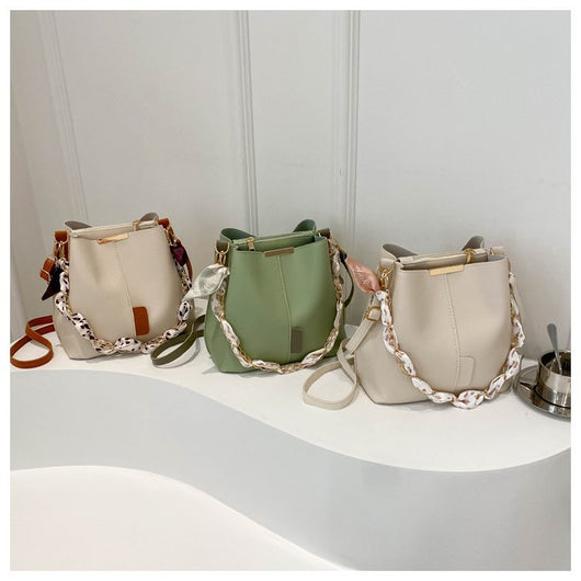 Bolso Mensajero de Cadena para Mujer - Image 23