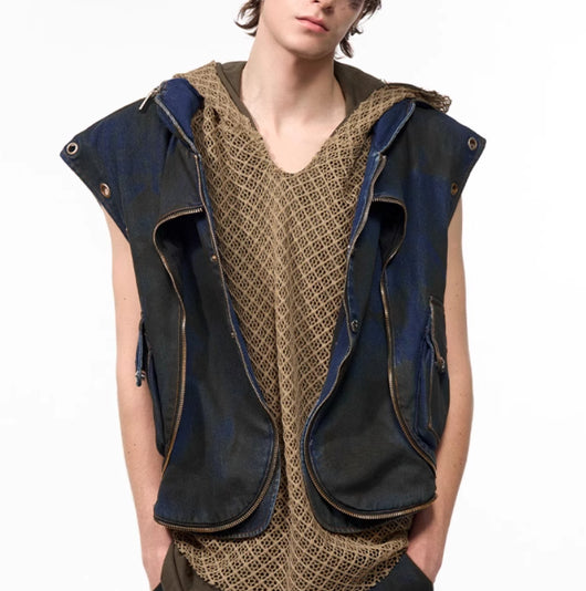 Chaleco Denim Deconstruido con Capucha - Estilo Industrial - Image 14