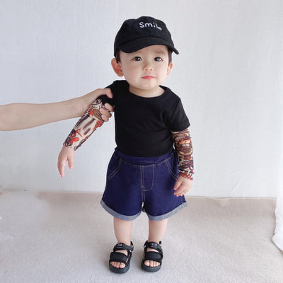 Playera de Manga Larga para Niño con Tatuaje Floral en Brazo - Image 5