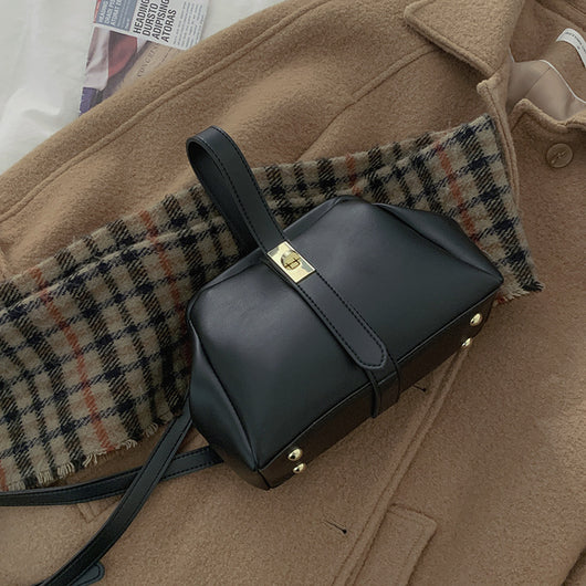 Bolsa Mensajera Retro con Cierre de Botón - Diseño Versátil