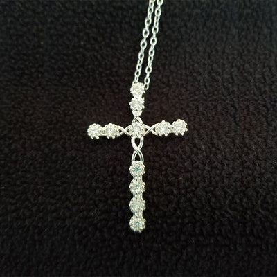 Colgante Cruz de Cristal Plateado para Mujer - Image 5