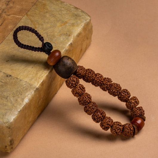 Llavero Colgante King Kong Bodhi con Agarwood para Auto - Image 7