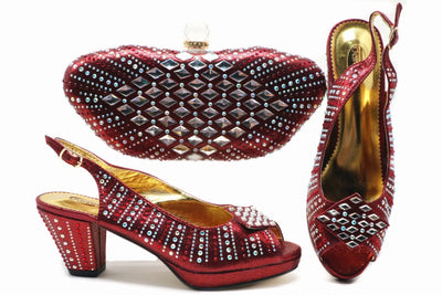 Zapatos Dorados con Tacón Bajo y Detalles en Strass para Fiestas - Image 8