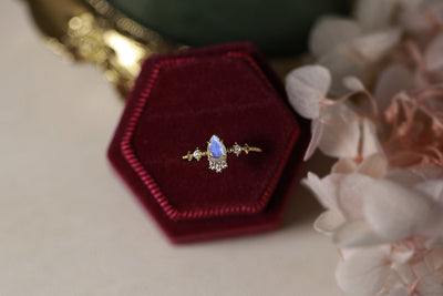 Anillo de Piedra de Luna Azul Natural con Baño de Oro y Plata - Image 10