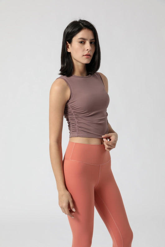Top Deportivo Mujer con Pliegues Laterales - Image 25
