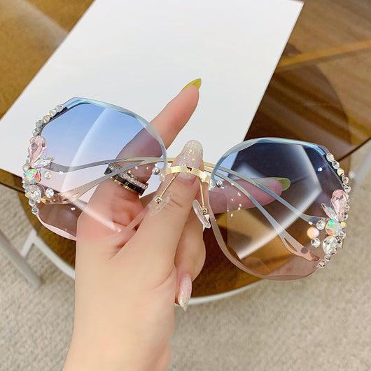 Gafas de Sol Mujer Sin Marco con Corte Diamante - Image 4