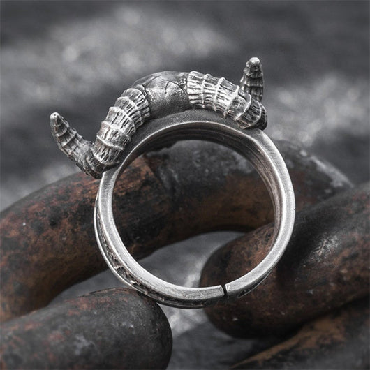 Anillo de Calavera Carnero Punk en Acero Inoxidable - Image 5
