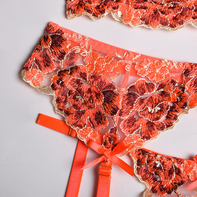 Conjunto de Lencería Bordada de Diseño Industrial para Mujer - Image 16