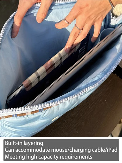 Fundas Protectoras para Laptop con Diseño Moderno y Elegante - Image 3