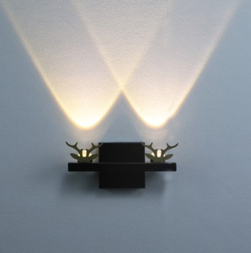 Lámpara de Pared Dorada Crown - Iluminación Elegante para Dormitorio, Sala y Pasillos - Image 4