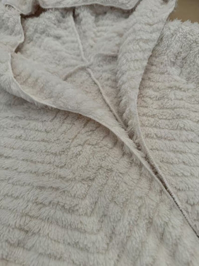 Cardigan Hooded de Terciopelo Reversible con Patrón Wave - Image 17