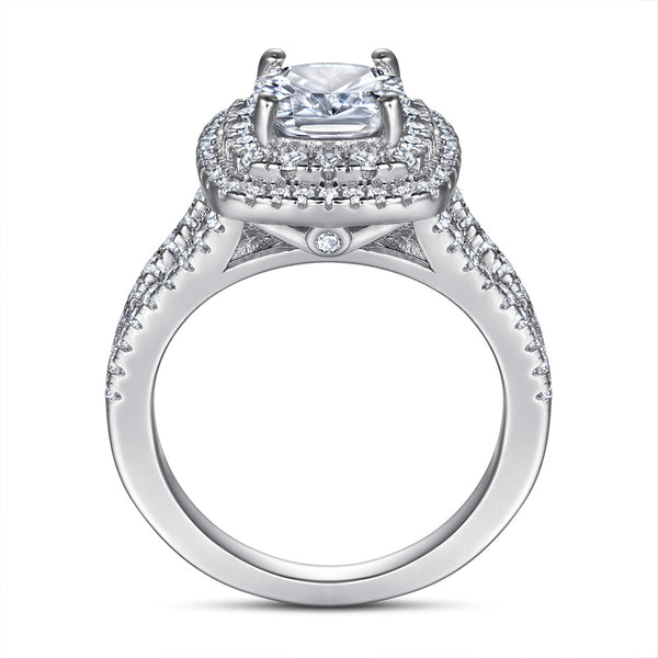 Anillo de Diamante Simulado con Circón Incrustado para Compromisos