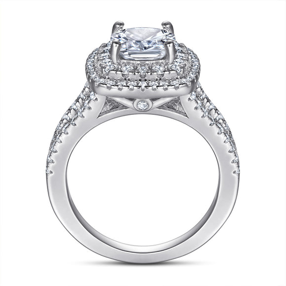Anillo de Diamante Simulado con Circón Incrustado para Compromisos