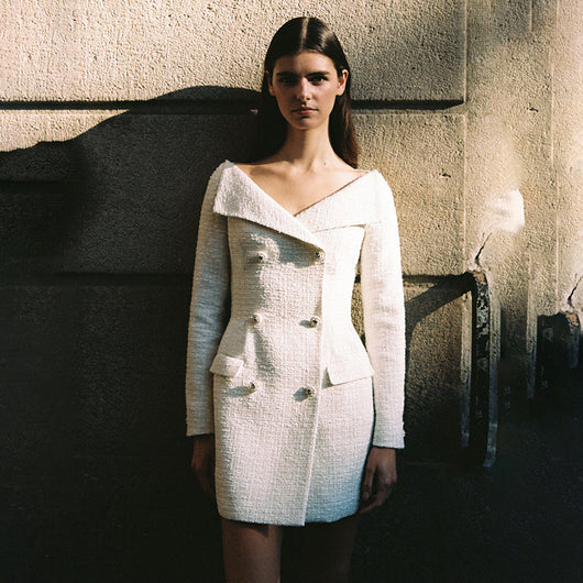 Vestido Elegante Hombros Descubiertos con Manga Larga y Cintura Ajustada