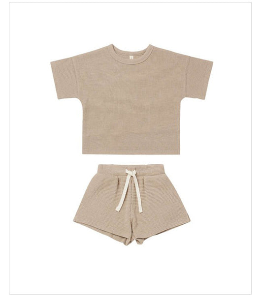 Conjunto de Dos Piezas para Niña con Shorts y Blusa Acanalada a Rayas - Image 10