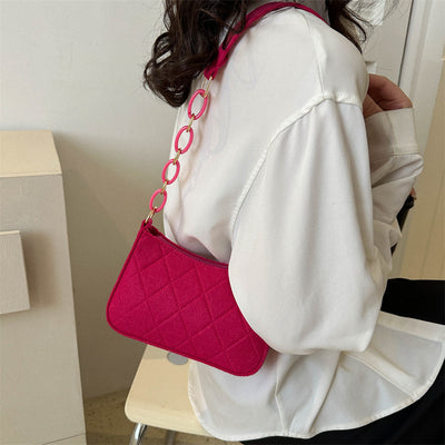 Bolso de Hombro Minimalista con Cadena Axilar - Image 6