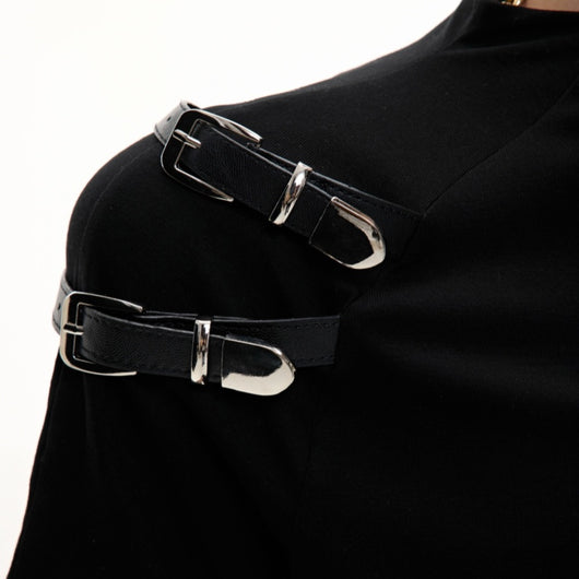 Camisa Slim Fit con Cuello Alzado y Detalle de Cinturón Metálico - Image 5