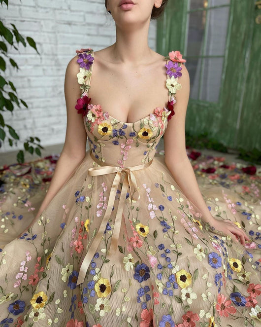 Vestido de Fiesta Bohemio con Hombros Descubiertos - Image 10