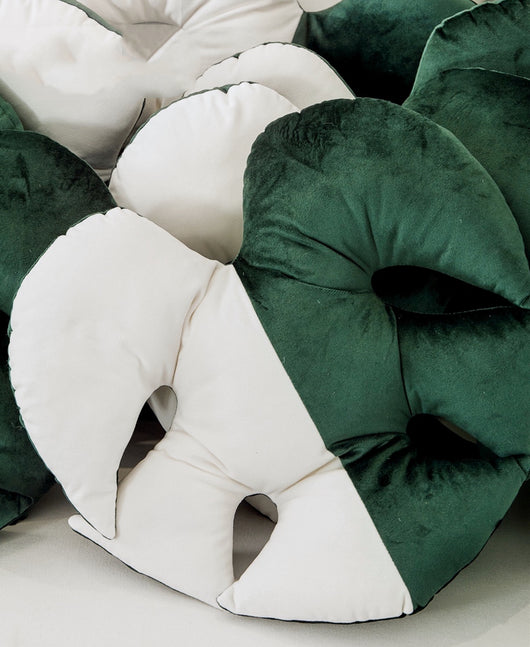 Almohada Lumbar Monstera Blanca - Cojín Decorativo para Sofá y Cama - Image 4