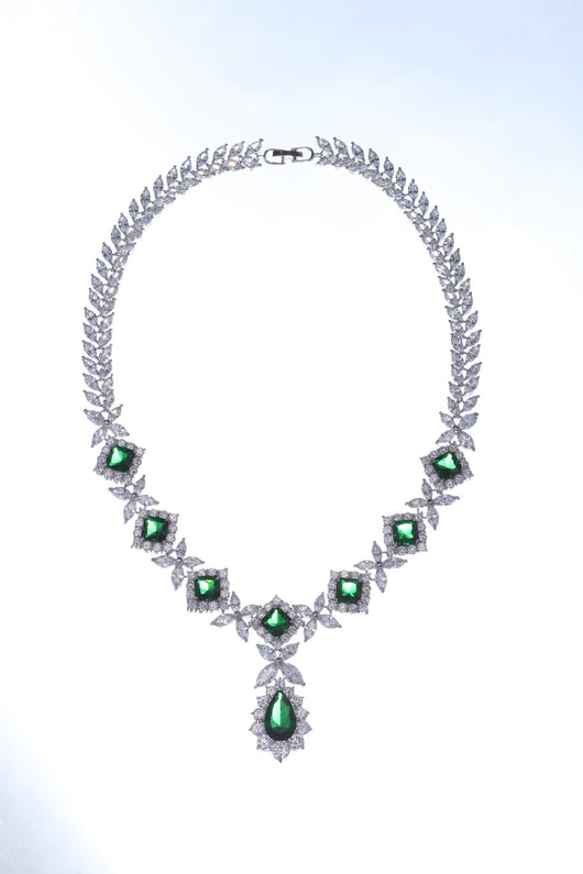 Conjunto de Joyería Elegante con Zirconia: Collar, Aretes, Pulsera y Anillo - Image 5